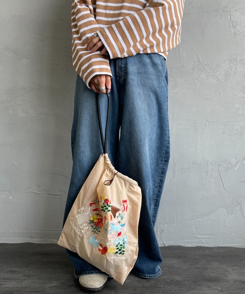Ball&Chain（ボールアンドチェーン）の「【WEB限定】[BALL&CHAIN/ボールアンドチェーン] SEKINE GARDEN M 刺繍デザイン ナイロントートバッグ（トートバッグ・レディース・ライトベージュ/ブラック・M）」の15枚目の写真