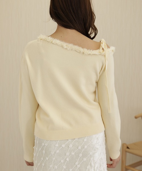 Lace Ladies(レースレディース)の「ワンショルダー フリンジ オフショル ニット プルオーバー(ニット/セーター・レディース・ブラック/アイボリー/ベージュ・FREE)」の12枚目の写真