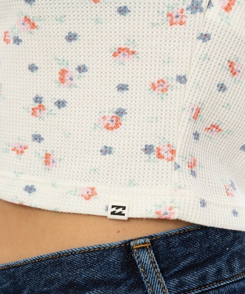 BILLABONG(ビラボン)の「【BILLABONG/ビラボン】24AW REESE THERMAL/フラワー柄ショート丈サーマルトップス(その他トップス・レディース・ホワイト・SMALL/MEDIUM)」の5枚目の写真