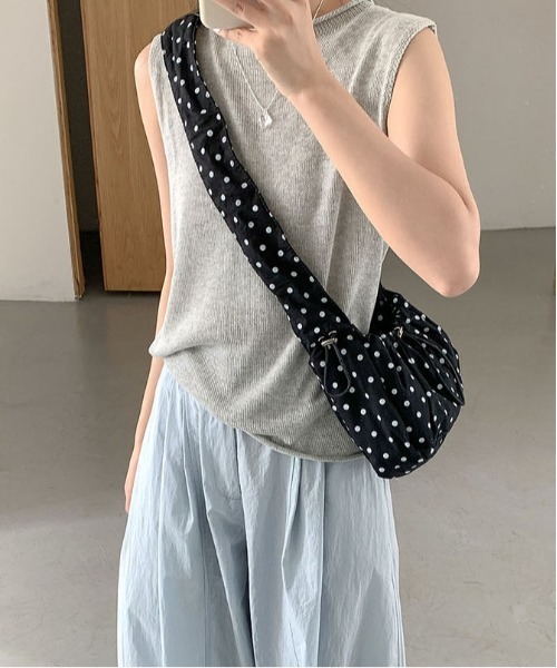 gossip!ロサンゼルス(ゴシップロサンゼルス)の「アウトポケットくしゅくしゅドットショルダーバッグ Y2K(ショルダーバッグ・レディース・ブラック/ホワイト/ピンク・FREE)」の12枚目の写真