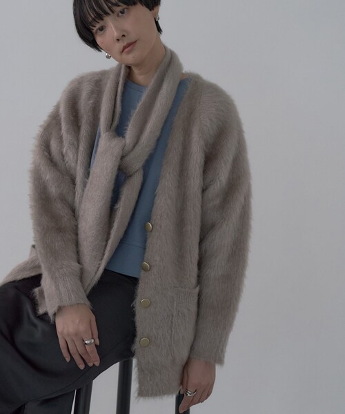 GALLEST（ギャレスト）の「オーバーサイズVネックカーディガン（カーディガン/ボレロ・レディース・オフホワイト/ブラック/ナチュラル・38）」の3枚目の写真