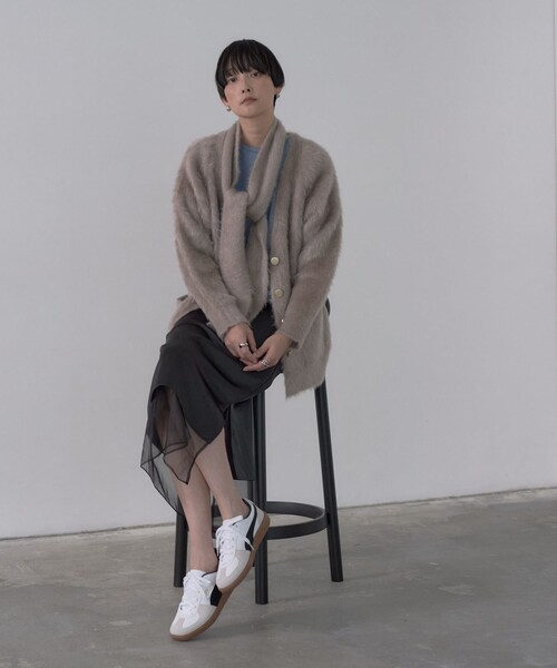 GALLEST（ギャレスト）の「オーバーサイズVネックカーディガン（カーディガン/ボレロ・レディース・オフホワイト/ブラック/ナチュラル・38）」の10枚目の写真