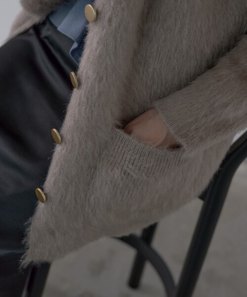 GALLEST（ギャレスト）の「オーバーサイズVネックカーディガン（カーディガン/ボレロ・レディース・オフホワイト/ブラック/ナチュラル・38）」の6枚目の写真