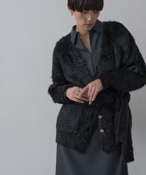 GALLEST（ギャレスト）の「オーバーサイズVネックカーディガン（カーディガン/ボレロ・レディース・オフホワイト/ブラック/ナチュラル・38）」の21枚目の写真