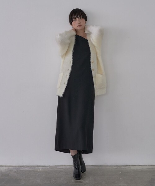 GALLEST（ギャレスト）の「オーバーサイズVネックカーディガン（カーディガン/ボレロ・レディース・オフホワイト/ブラック/ナチュラル・38）」の18枚目の写真