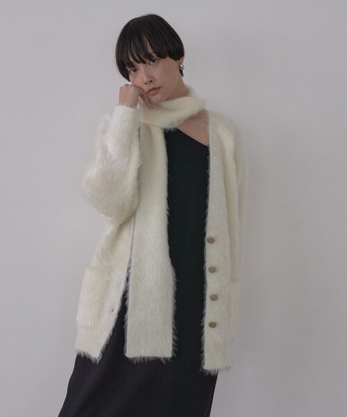 GALLEST（ギャレスト）の「オーバーサイズVネックカーディガン（カーディガン/ボレロ・レディース・オフホワイト/ブラック/ナチュラル・38）」の20枚目の写真