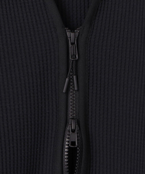 GYMPHLEX（ジムフレックス）の「Gymphlex | ワッフル Vネックジップカーディガン MEN（カーディガン/ボレロ・メンズ・ブラック/チャコール・L/M）」の9枚目の写真
