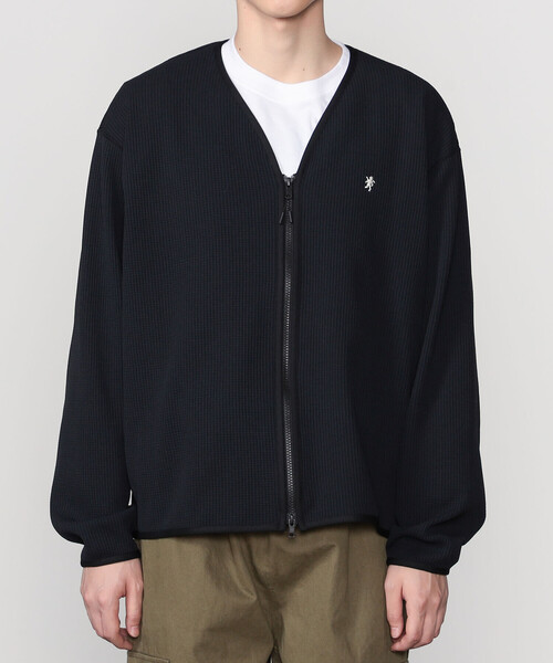 GYMPHLEX（ジムフレックス）の「Gymphlex | ワッフル Vネックジップカーディガン MEN（カーディガン/ボレロ・メンズ・ブラック/チャコール・L/M）」の11枚目の写真