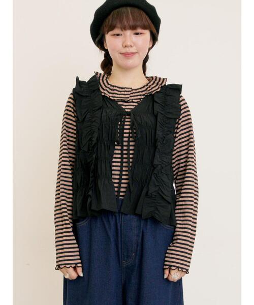 Samansa Mos2(サマンサ モスモス)の「シャーリングフリルベスト(ベスト・レディース・カーキ/ブラック/キナリ・F)」の14枚目の写真