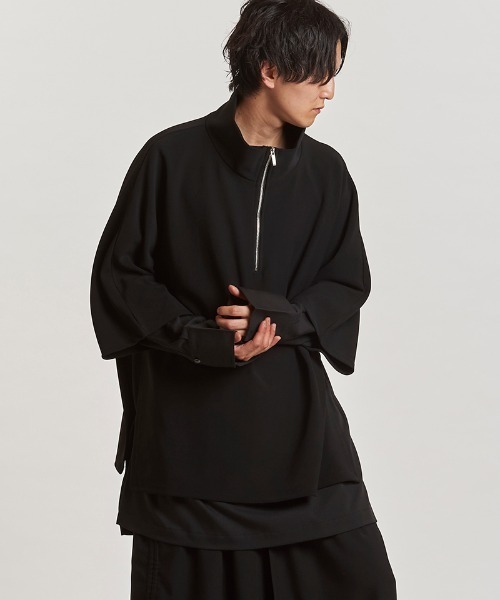 NO ID.(ノーアイディ)の「mlt5438- ドッキングオフタートルハーフZIP-PO カットソー(457006-341T)(Tシャツ/カットソー・メンズ・グレー/ブラック/ホワイト・ONE SIZE)」の20枚目の写真