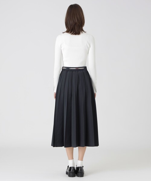 BLUE LABEL CRESTBRIDGE（ブルーレーベルクレストブリッジ）の「チノライクプリーツスカート（スカート・レディース・ダークネイビー/ベージュ・38/36）」の5枚目の写真