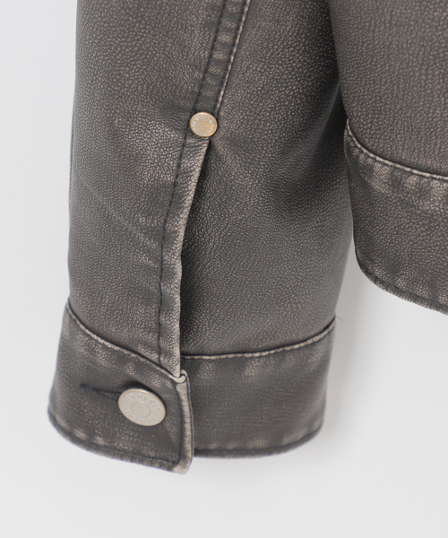 B.C STOCK(ベーセーストック)の「フェード加工 フェイクレザー トラッカージャケット(ライダースジャケット・メンズ・ブラウン/ブラック・LARGE/MEDIUM)」の13枚目の写真