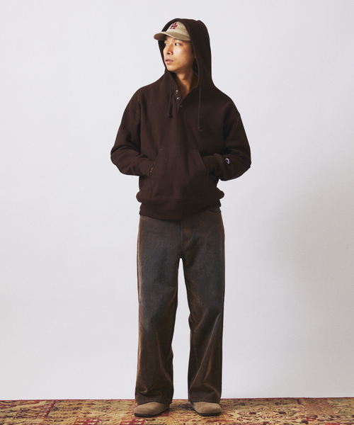 Champion（チャンピオン）の「CHAMPION / チャンピオン 別注 R/W エルボーパッチ ヘンリーネックパーカー（パーカー・メンズ・グレー/アイボリー/ブラウン/ネイビー・MEDIUM/LARGE/X-LARGE）」の6枚目の写真