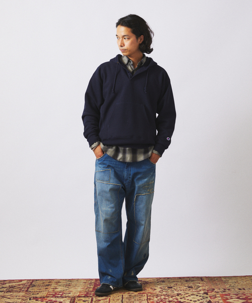 Champion（チャンピオン）の「CHAMPION / チャンピオン 別注 R/W エルボーパッチ ヘンリーネックパーカー（パーカー・メンズ・グレー/アイボリー/ブラウン/ネイビー・MEDIUM/LARGE/X-LARGE）」の7枚目の写真