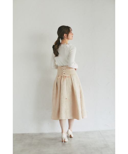 tocco closet(トッコ クローゼット)の「ラメジャガード後ろレースアップタックスカート(スカート・レディース・ベージュ/ピンクベージュ・M)」の6枚目の写真