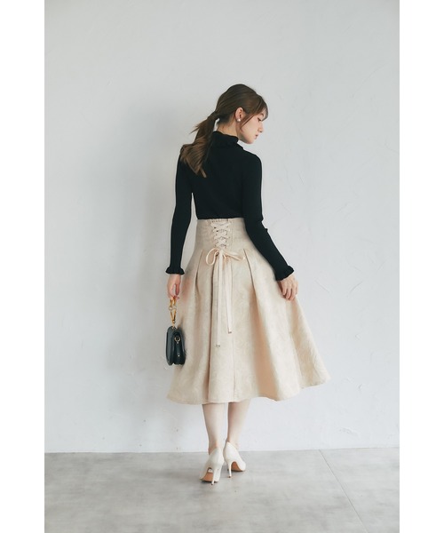 tocco closet(トッコ クローゼット)の「ラメジャガード後ろレースアップタックスカート(スカート・レディース・ベージュ/ピンクベージュ・M)」の16枚目の写真