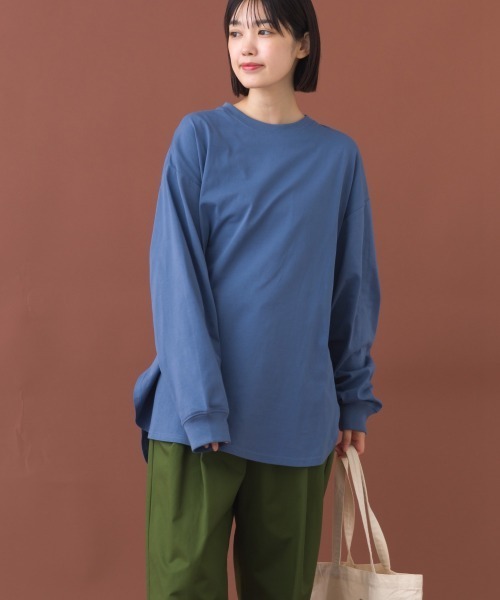 OMNES(オムネス)の「ラウンドヘムサイドスリット プルオーバー ロングスリーブ Tシャツ(Tシャツ/カットソー・レディース・ブルー/ブラック/ホワイト/ダークグレー・FREE)」の20枚目の写真