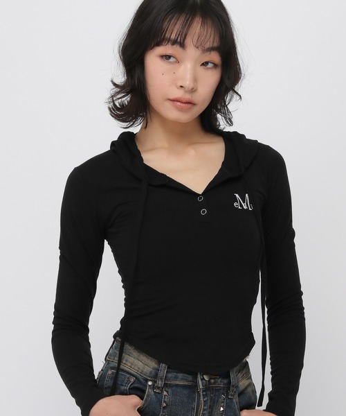 MUCENT(ムセント)の「★K-POPアイドル着用 MUCENT/RUEN フーディ― ロングスリーブ(Tシャツ/カットソー・レディース・ブラック/ホワイト/グレー・FREE)」の2枚目の写真