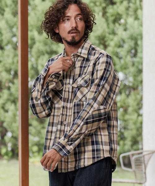 今市隆二　RILYチェックシャツ ☆ ジョニデに見える隆二、チェックのシャツ×デニム×ハットのコーデ