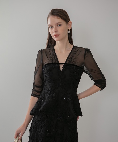 Leja(レジャ)の「【LEJA LUXE】フラワーレースペプラムセットアップドレスワンピース2点セット美脚効果結婚式 パーティードレス 成人式 二次会 同窓会 お呼ばれ オケージョン 20代 30代(ドレス・レディース・ブラック・SMALL/MEDIUM/LARGE)」の2枚目の写真