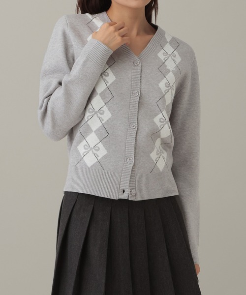AMESWORLDWIDE（アメスワールドワイド）の「AMES WORLDWIDE／Vネックアーガイルニットカーディガン（カーディガン/ボレロ・レディース・グレー/ブラウン/チャコール・FREE）」の3枚目の写真