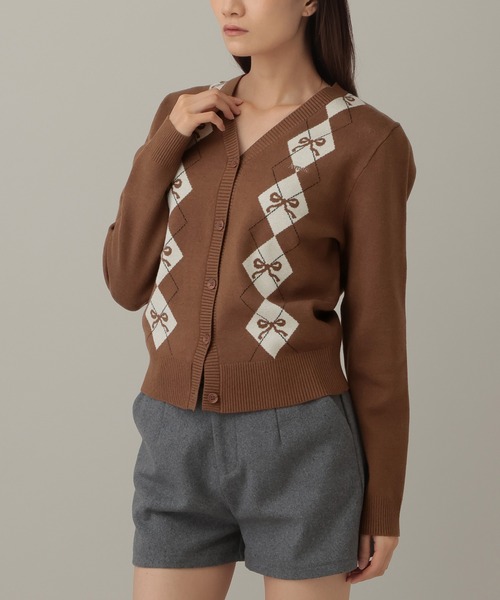 AMESWORLDWIDE（アメスワールドワイド）の「AMES WORLDWIDE／Vネックアーガイルニットカーディガン（カーディガン/ボレロ・レディース・グレー/ブラウン/チャコール・FREE）」の15枚目の写真