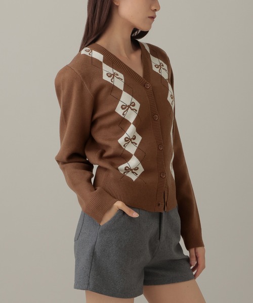 AMESWORLDWIDE（アメスワールドワイド）の「AMES WORLDWIDE／Vネックアーガイルニットカーディガン（カーディガン/ボレロ・レディース・グレー/ブラウン/チャコール・FREE）」の14枚目の写真