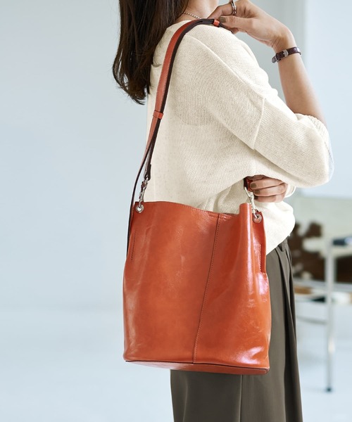 STYLE DELI（スタイルデリ）の「差し色用カラーショルダーバッグ（ショルダーバッグ・レディース・グリーン/ブルー/イエロー/オレンジ・FREE）」の5枚目の写真