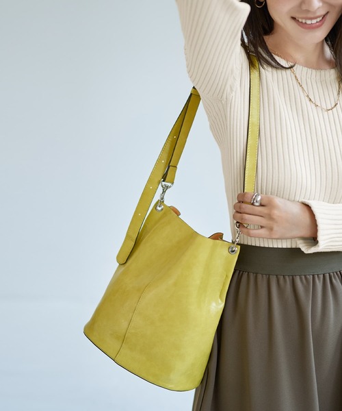 STYLE DELI（スタイルデリ）の「差し色用カラーショルダーバッグ（ショルダーバッグ・レディース・グリーン/ブルー/イエロー/オレンジ・FREE）」の9枚目の写真