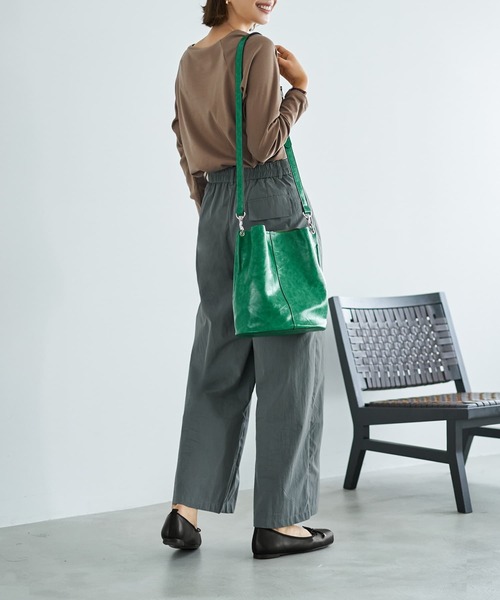 STYLE DELI（スタイルデリ）の「差し色用カラーショルダーバッグ（ショルダーバッグ・レディース・グリーン/ブルー/イエロー/オレンジ・FREE）」の14枚目の写真