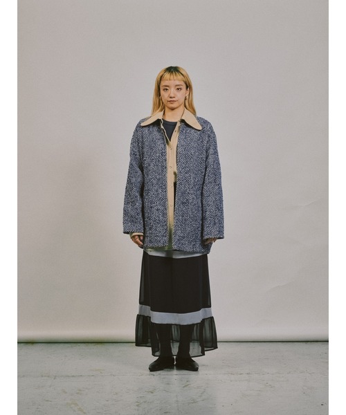 TEVALT（ヴァレット）の「バックタックヘリンボーンツィードコーディガン（カーディガン/ボレロ・レディース・オフホワイト/ブルー/チャコール・38）」の10枚目の写真