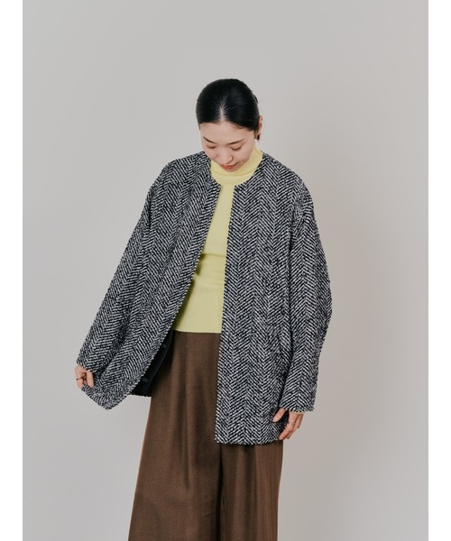 TEVALT（ヴァレット）の「バックタックヘリンボーンツィードコーディガン（カーディガン/ボレロ・レディース・オフホワイト/ブルー/チャコール・38）」の12枚目の写真