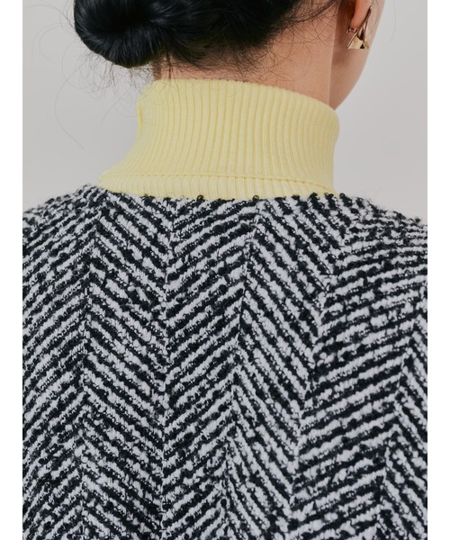 TEVALT（ヴァレット）の「バックタックヘリンボーンツィードコーディガン（カーディガン/ボレロ・レディース・オフホワイト/ブルー/チャコール・38）」の17枚目の写真