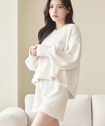 tu-hacci（ツーハッチ）の「《P.snow》Vネックトップス＆ショートパンツ（ルームウェア/パジャマ・レディース）」