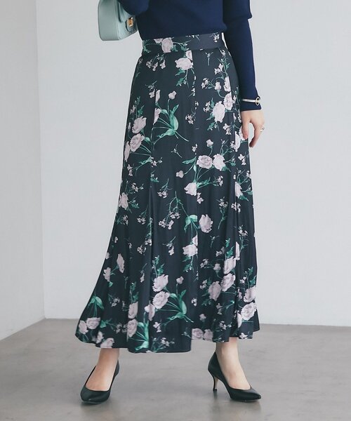 La boutique BonBon(ラブティックボンボン)の「【春まで使える!・3サイズ展開あり】ミストガーデンマーメイドスカート(スカート・レディース・ネイビー/ピンク/オフホワイト・38/36/34)」の2枚目の写真