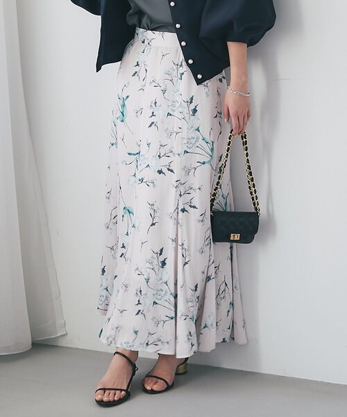 La boutique BonBon(ラブティックボンボン)の「【春まで使える!・3サイズ展開あり】ミストガーデンマーメイドスカート(スカート・レディース・ネイビー/ピンク/オフホワイト・38/36/34)」の3枚目の写真