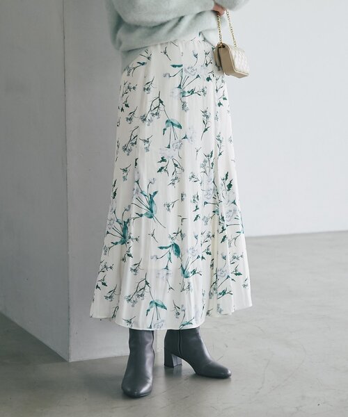 La boutique BonBon(ラブティックボンボン)の「【春まで使える!・3サイズ展開あり】ミストガーデンマーメイドスカート(スカート・レディース・ネイビー/ピンク/オフホワイト・38/36/34)」の7枚目の写真
