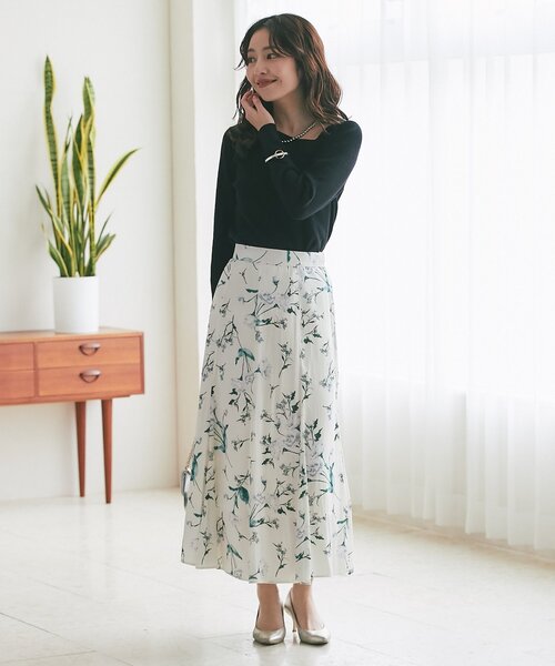 La boutique BonBon(ラブティックボンボン)の「【春まで使える!・3サイズ展開あり】ミストガーデンマーメイドスカート(スカート・レディース・ネイビー/ピンク/オフホワイト・38/36/34)」の14枚目の写真