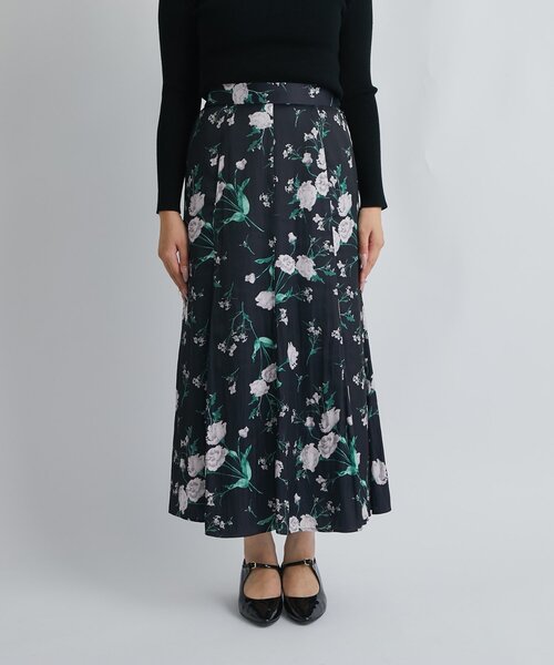 La boutique BonBon(ラブティックボンボン)の「【春まで使える!・3サイズ展開あり】ミストガーデンマーメイドスカート(スカート・レディース・ネイビー/ピンク/オフホワイト・38/36/34)」の18枚目の写真