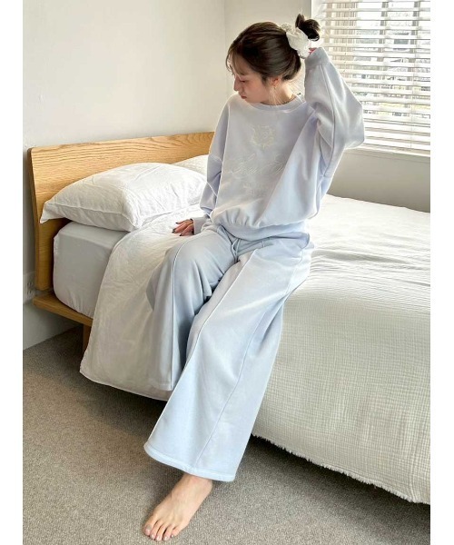 SNIDEL  スウェットルームウェア SNIDEL HOME パジャマ ルームウェア CATスウェットセットアップ