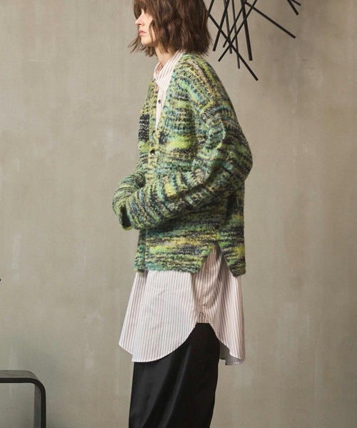 MAISON SPECIAL(メゾンスペシャル)の「《UNISEX》Italian Imported Yarn Prime-Over V-neck cardigan/イタリアンインポートヤーンプライムオーバーVネックカーディガン【MAISON SPECIAL/メゾンスペシャル】(カーディガン/ボレロ・メンズ・グリーン/オレンジ/ブルー・1/2)」の9枚目の写真