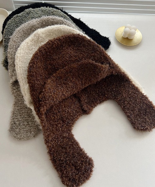 DAY CLOSET（デイ クローゼット）の「【耳まで暖かい/保温性・通気性あり】ループニット耳あて付きトルーパーハット レディース（ニットキャップ/ビーニー・レディース・ブラウン/ホワイト/ブルーグレー/ブラック/モカ・ONE SIZE）」の16枚目の写真