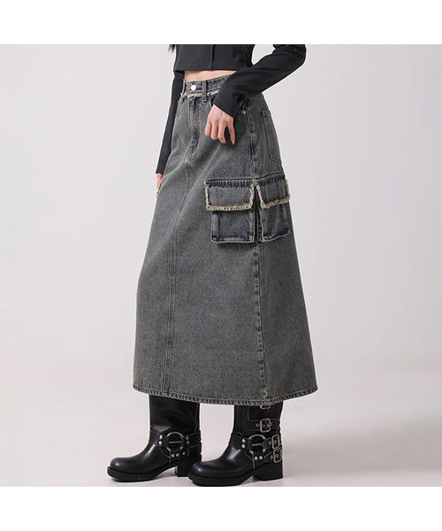 AVANDRESS(アバンドレス )の「Harper Tassel Pocket Denim Long Skirt YELLOW BLUE(スカート・レディース・イエロー・SMALL/MEDIUM/LARGE)」の1枚目の写真