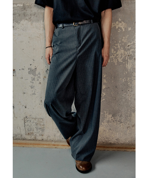Striped Half-Banded Wide Curved Slacks - Gray