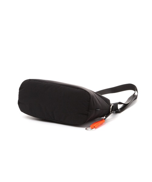 BAYFLOW（ベイフロー）の「チャーム中綿ミニショルダーバッグ（ショルダーバッグ・メンズ・ブラック/ブラウン/グレー・FREE）」の11枚目の写真