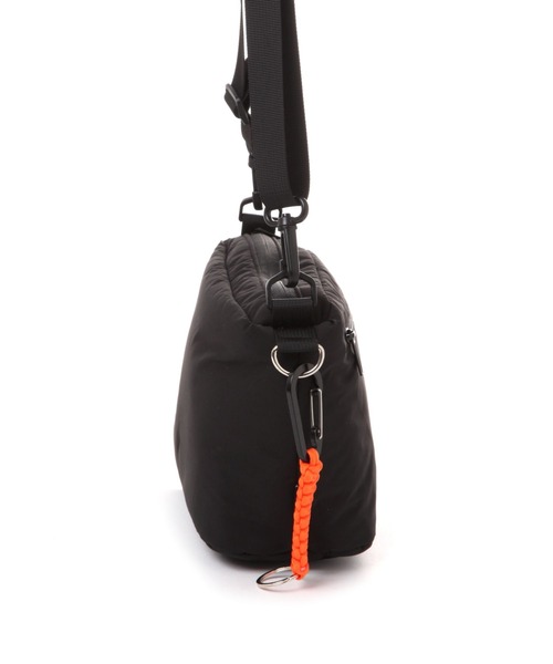 BAYFLOW（ベイフロー）の「チャーム中綿ミニショルダーバッグ（ショルダーバッグ・メンズ・ブラック/ブラウン/グレー・FREE）」の13枚目の写真