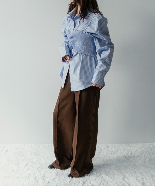 on:nue（オンニュ）の「【on:nue】[着用動画あり！/3way仕様] シャツ×ビスチェ レイヤードストライプシャツ（シャツ/ブラウス・レディース・ブルー/ホワイト・FREE）」の9枚目の写真