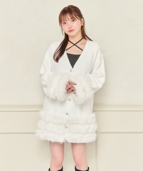 8周年記念アイテム】ビジューボタンファーカーディガン【ZOZOTOWN限定