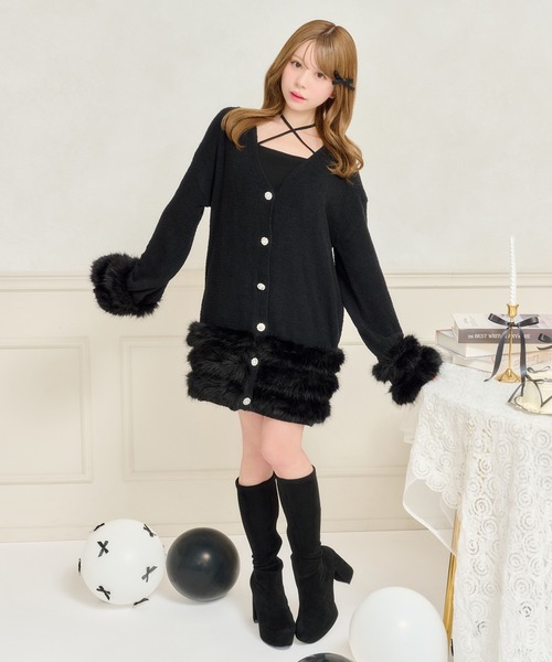 8周年記念アイテム】ビジューボタンファーカーディガン【ZOZOTOWN限定