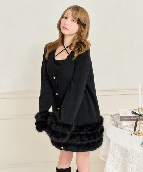 8周年記念アイテム】ビジューボタンファーカーディガン【ZOZOTOWN限定